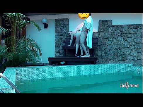 ❤️ El jefe invita a la criada a la piscina, pero no pudo resistirse a una caliente ☑ Porno en es.mouthporn.ru ❌️